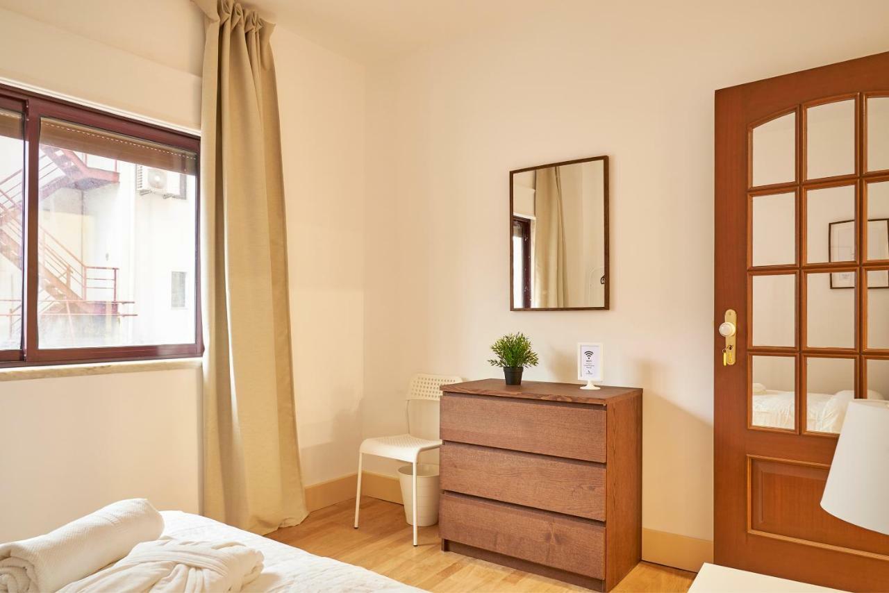 Campo Pequeno Avenida Hotel Lisboa Szoba fotó